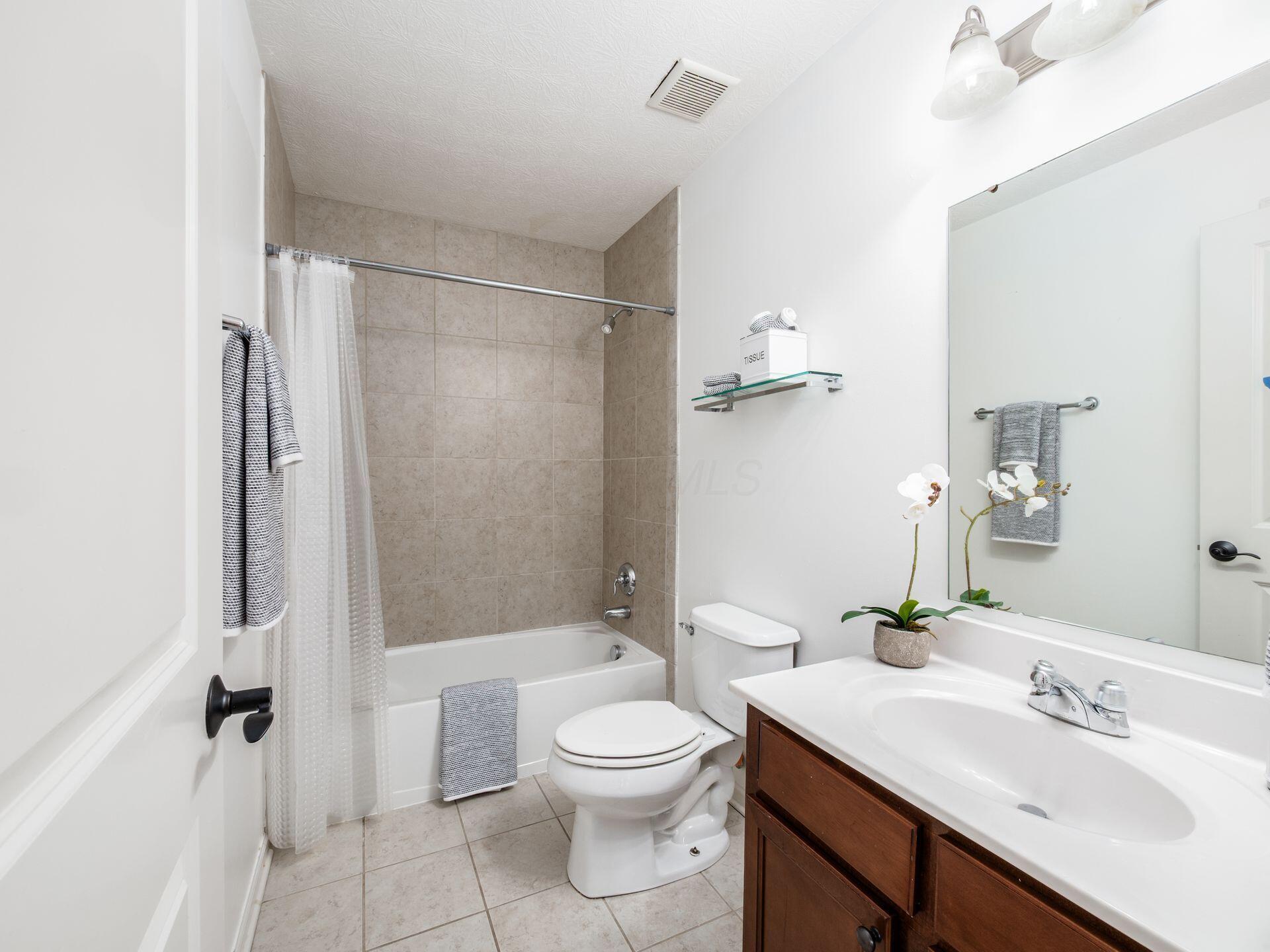 1719 Impatiens Way, Lewis Center, Ohio image 34