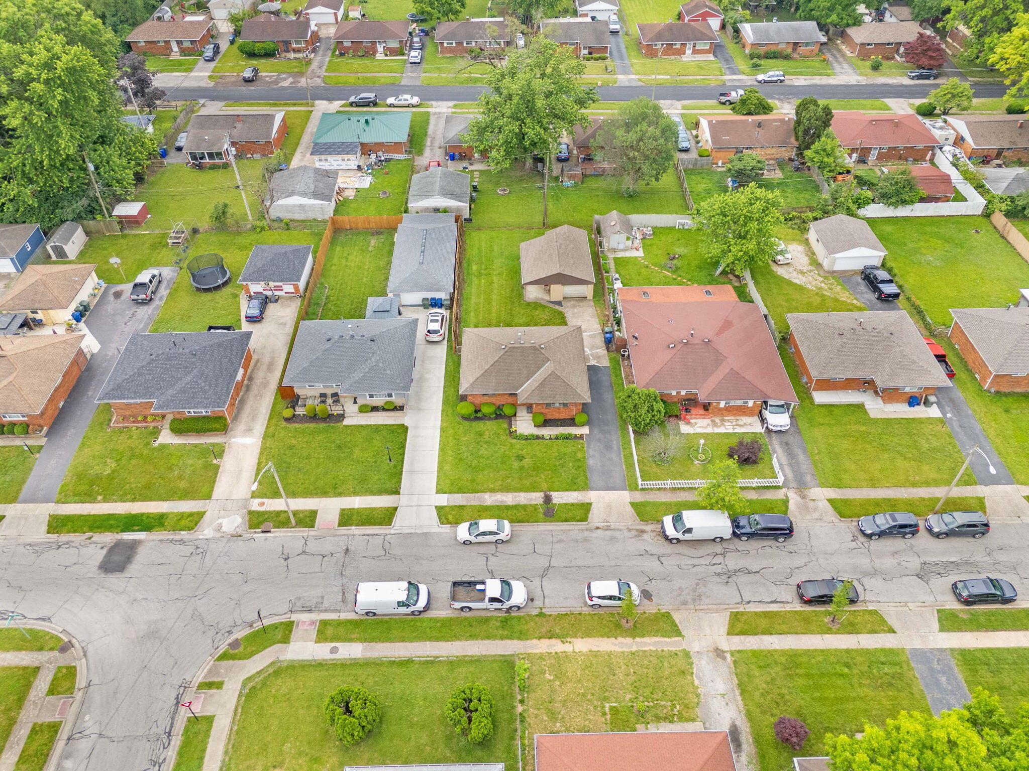 1345 Molly Lane, Columbus, Ohio image 40