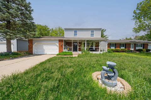Photo of 5560 Fescue Drive, Hilliard, OH 43026 (MLS # 226017727)