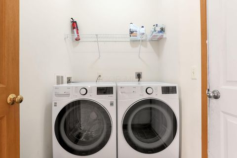 Tiny photo for 817 Bent Oak Drive, Blacklick, OH 43004 (MLS # 226000730)