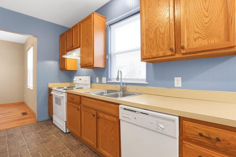 Tiny photo for 817 Bent Oak Drive, Blacklick, OH 43004 (MLS # 226000730)