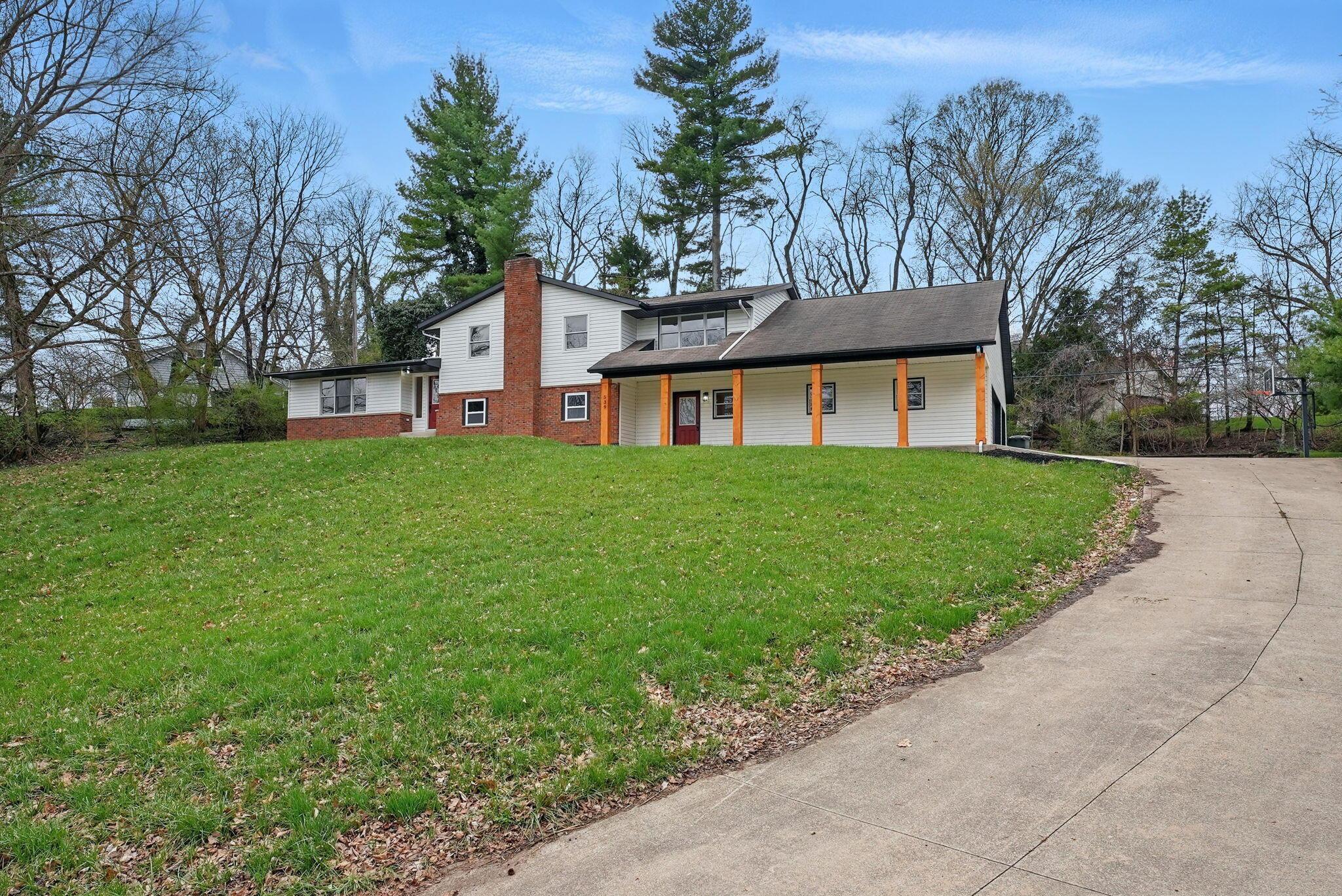 539 Yorkshire Drive, Newark, Ohio image 2