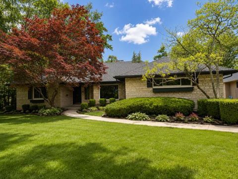 Photo of 381 Northview Drive, Bexley, OH 43209 (MLS # 226017685)