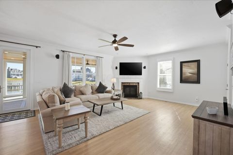 Tiny photo for 15190 Shoreline Drive, Thornville, OH 43076 (MLS # 226006248)