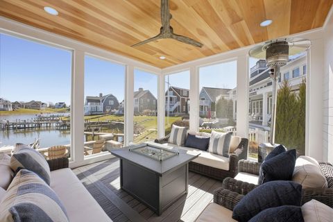 Homes For Sale - 15190 Shoreline Drive<br/> Perry County, Thornville, OH 43076