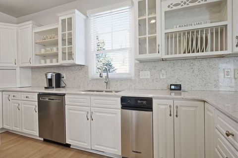 Tiny photo for 15190 Shoreline Drive, Thornville, OH 43076 (MLS # 226006248)