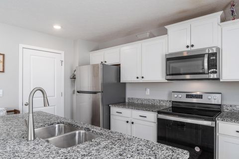 Tiny photo for 395 Jameson Lane, Newark, OH 43055 (MLS # 226002866)