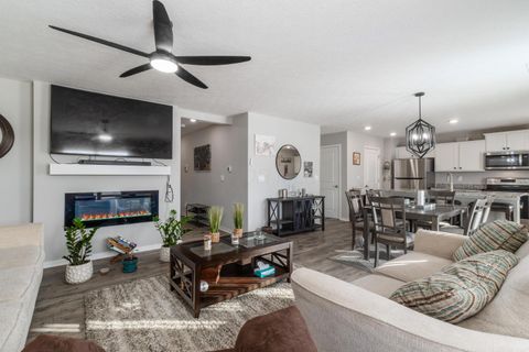 Tiny photo for 395 Jameson Lane, Newark, OH 43055 (MLS # 226002866)