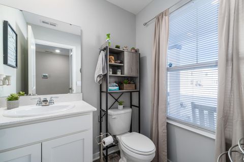 Tiny photo for 395 Jameson Lane, Newark, OH 43055 (MLS # 226002866)