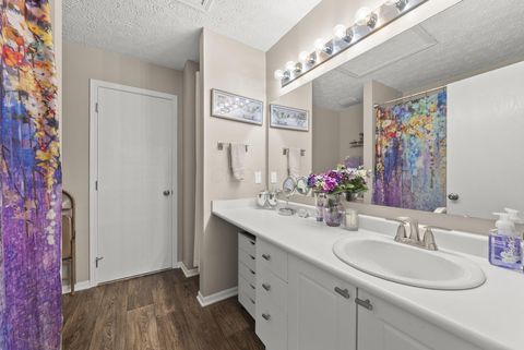 Tiny photo for 6682 Lagrange Drive 48B #48B, Canal Winchester, OH 43110 (MLS # 226003243)