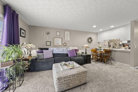 Tiny photo for 6682 Lagrange Drive 48B #48B, Canal Winchester, OH 43110 (MLS # 226003243)