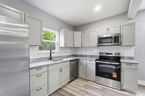 Tiny photo for 103 N Jones Avenue 5 #5, Columbus, OH 43222 (MLS # 226022989)