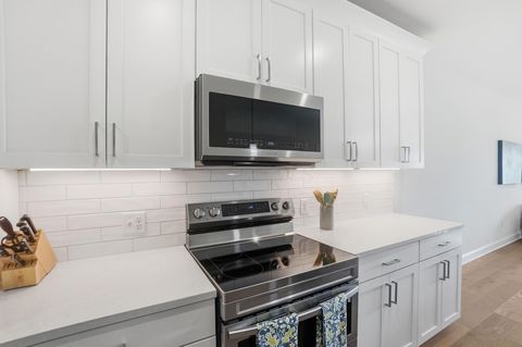 Tiny photo for 5233 Highpointe Lakes Drive 202 #202, Westerville, OH 43081 (MLS # 226017295)