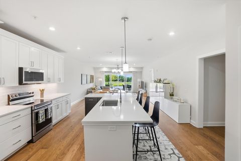 Tiny photo for 5233 Highpointe Lakes Drive 202 #202, Westerville, OH 43081 (MLS # 226017295)