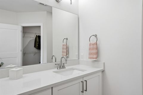 Tiny photo for 5233 Highpointe Lakes Drive 202 #202, Westerville, OH 43081 (MLS # 226017295)