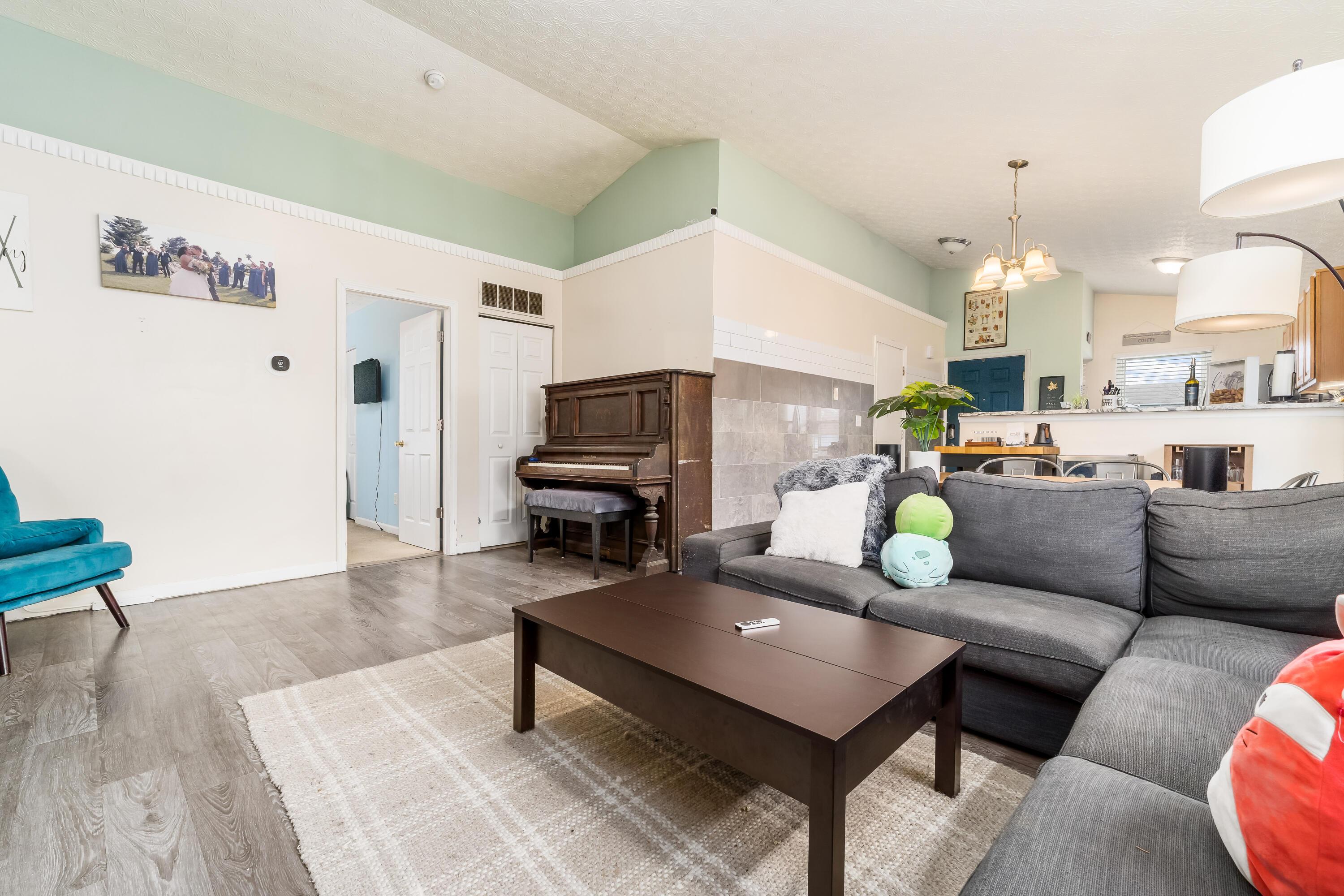 2886 Sussex Pl Drive, Grove City, Ohio image 13