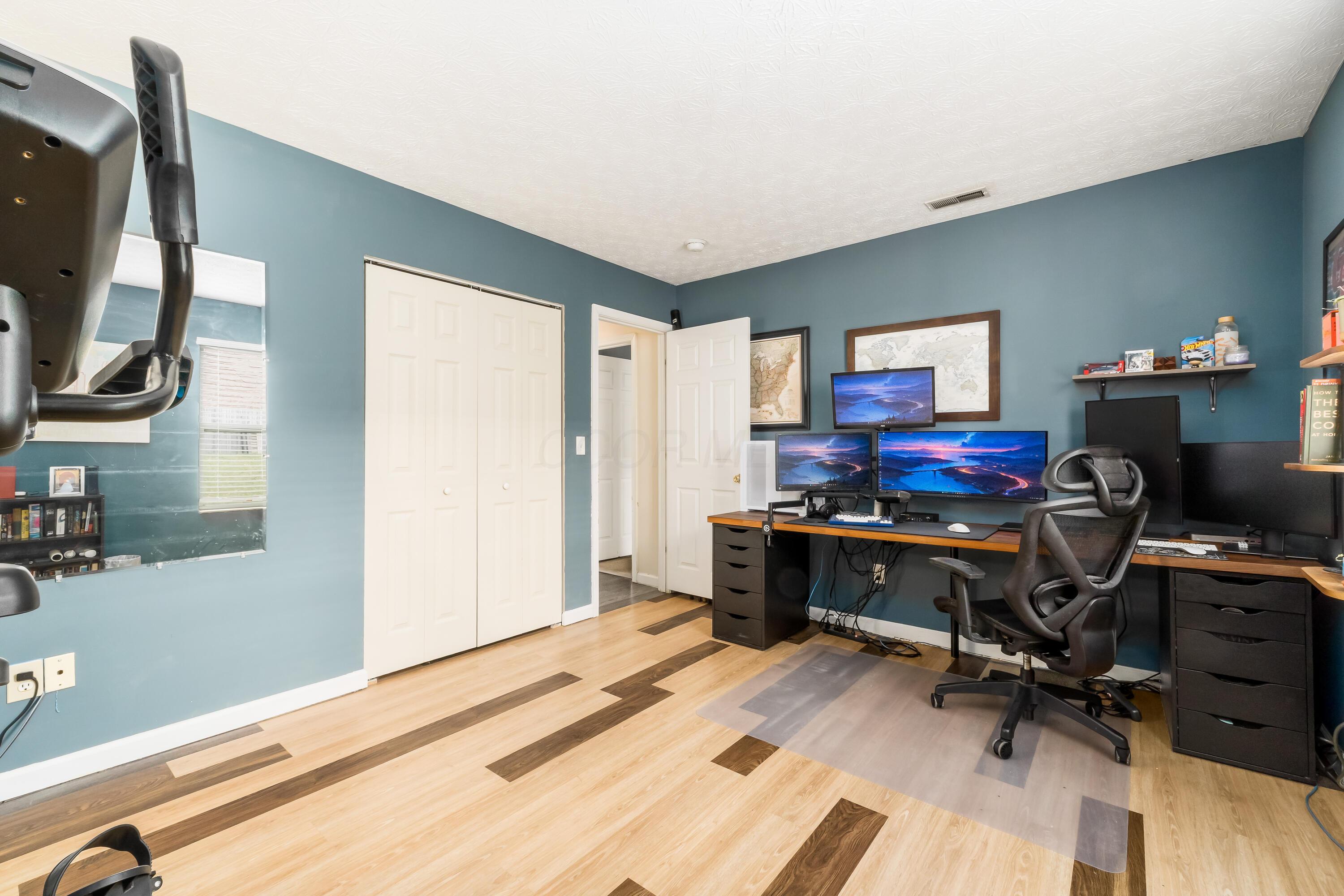 2886 Sussex Pl Drive, Grove City, Ohio image 22
