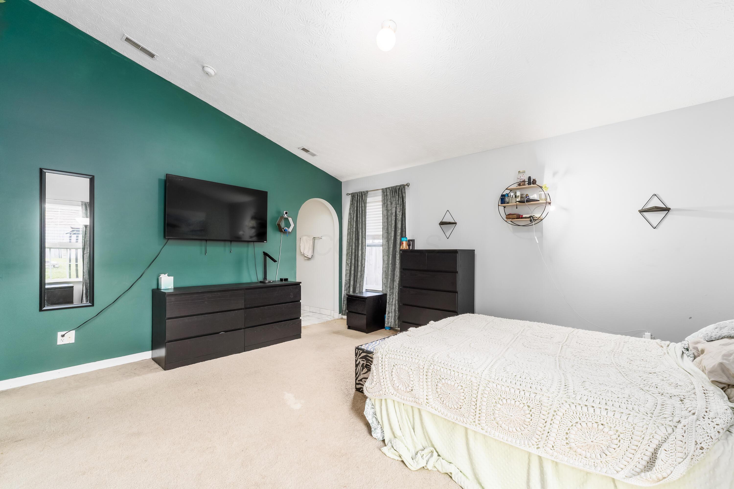 2886 Sussex Pl Drive, Grove City, Ohio image 26