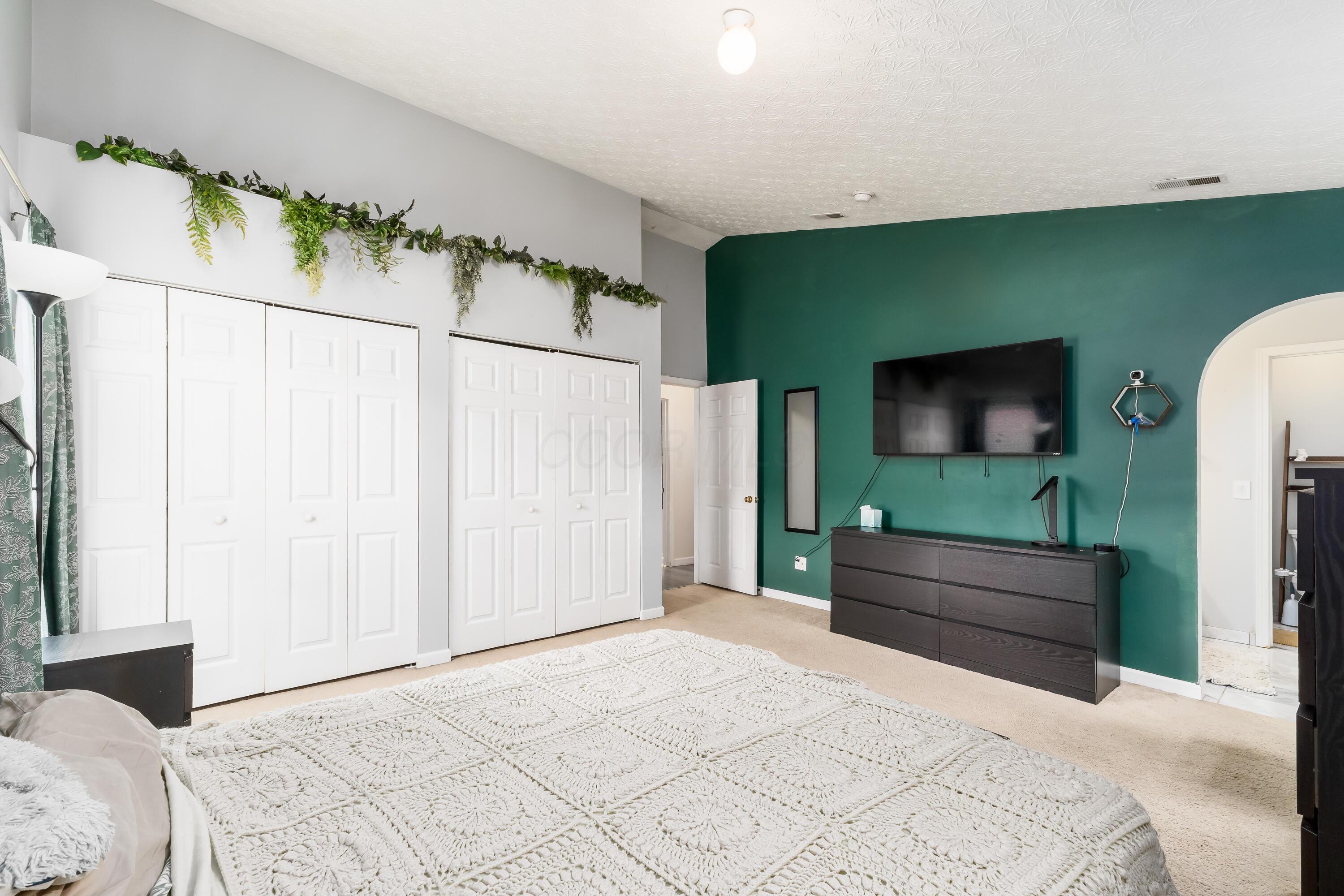 2886 Sussex Pl Drive, Grove City, Ohio image 25