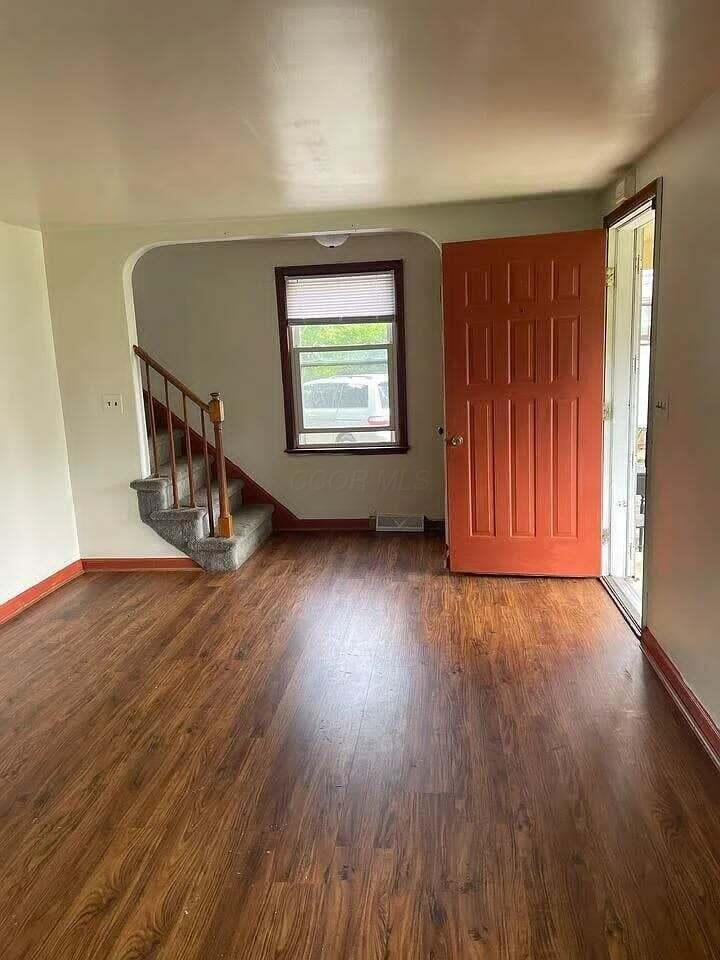 2446 Bretton Place