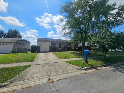 Photo of 1793 Ibson Drive, Powell, OH 43065 (MLS # 225037861)