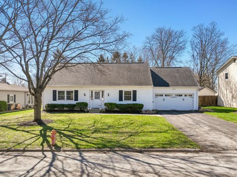 Photo of 1435 Havencrest Court, Columbus, OH 43220 (MLS # 226009092)