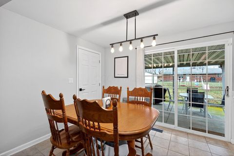 Tiny photo for 6949 Shellcross Drive, Dayton, OH 45424 (MLS # 226000843)