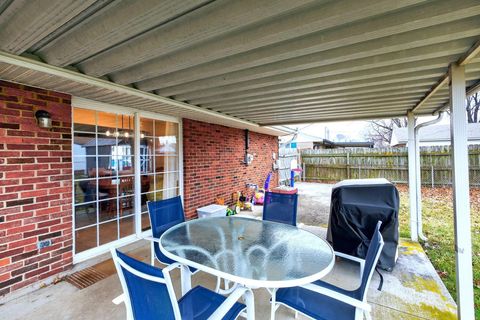 Tiny photo for 6949 Shellcross Drive, Dayton, OH 45424 (MLS # 226000843)