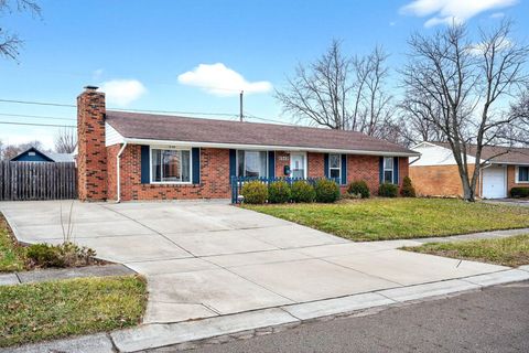 Photo of 6949 Shellcross Drive, Dayton, OH 45424 (MLS # 226000843)