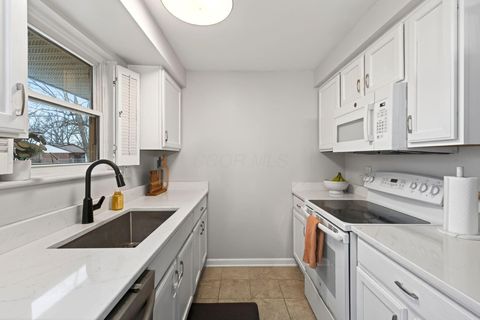 Tiny photo for 6949 Shellcross Drive, Dayton, OH 45424 (MLS # 226000843)