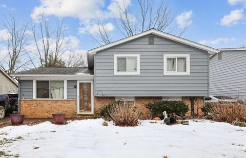 Photo of 4580 Fairgrove Road, Columbus, OH 43231 (MLS # 226004507)