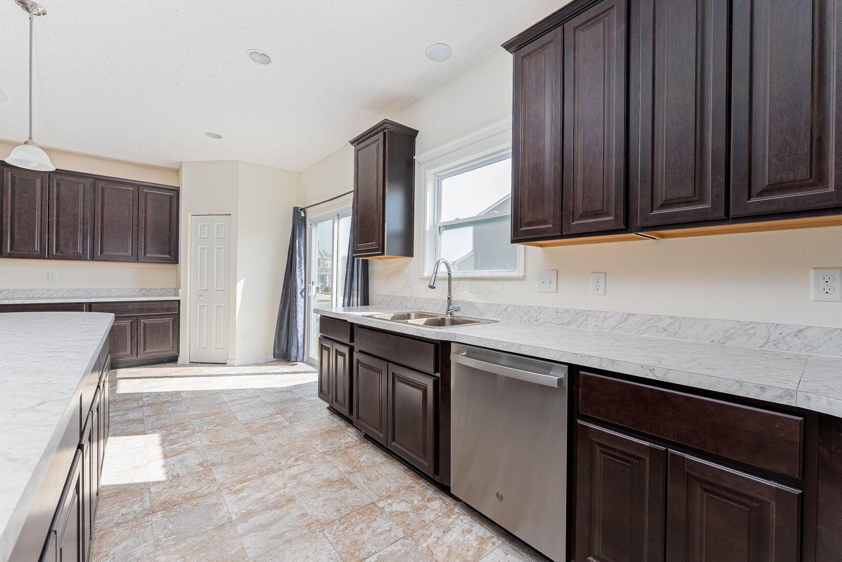 4342 Demorest Road, Grove City, Ohio image 20