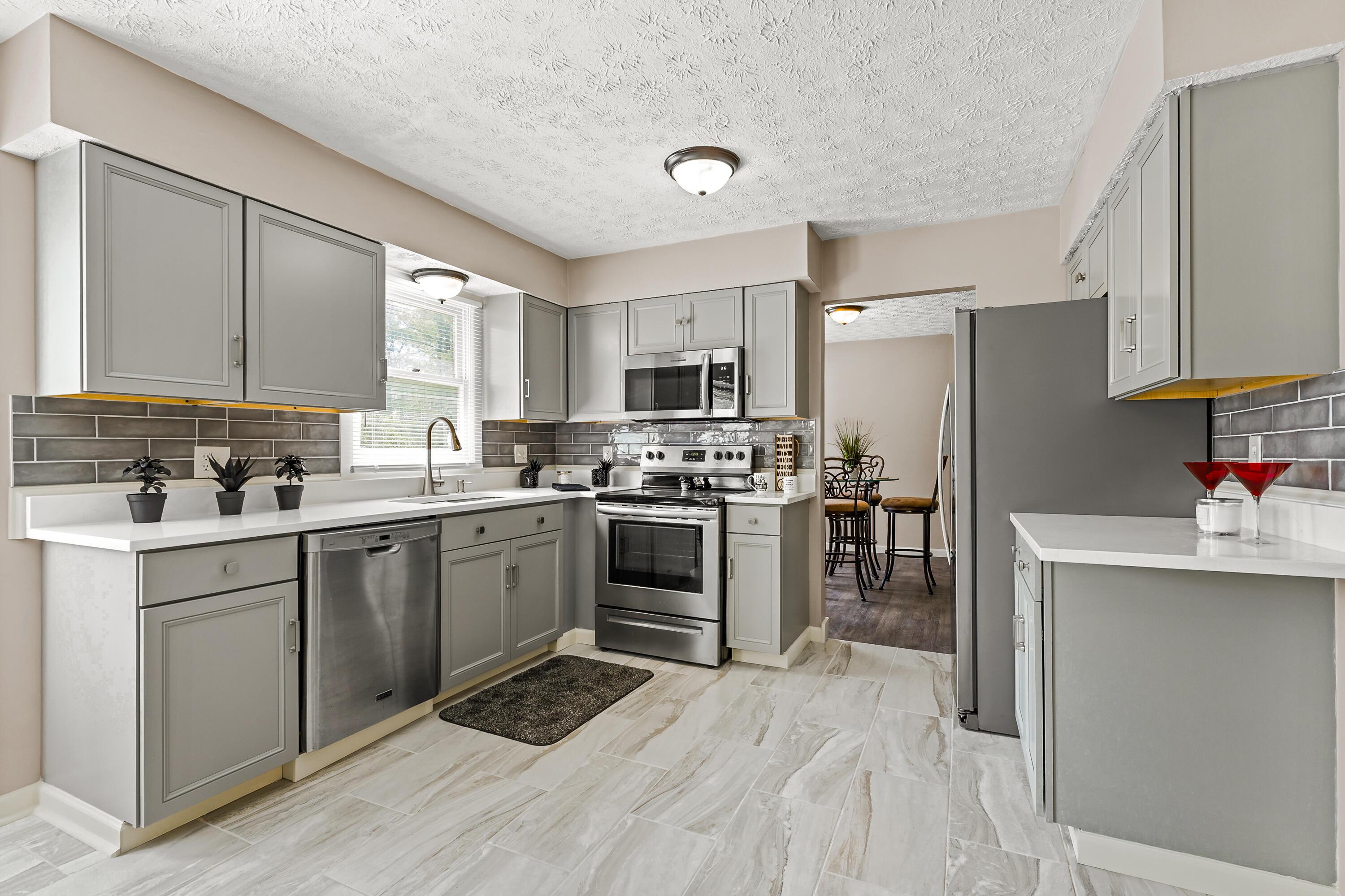 587 Colony Drive, Westerville, Ohio image 13