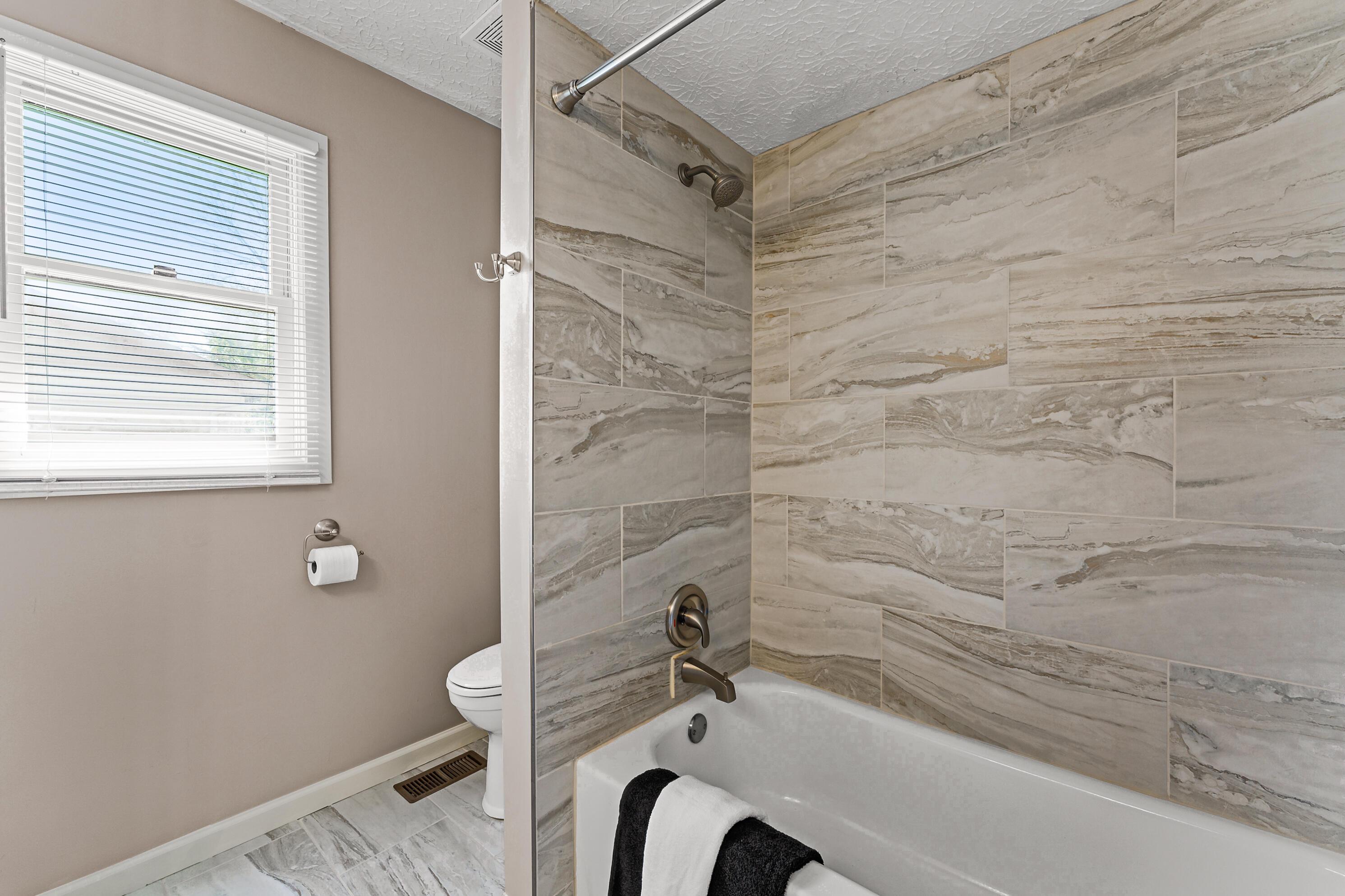 587 Colony Drive, Westerville, Ohio image 31