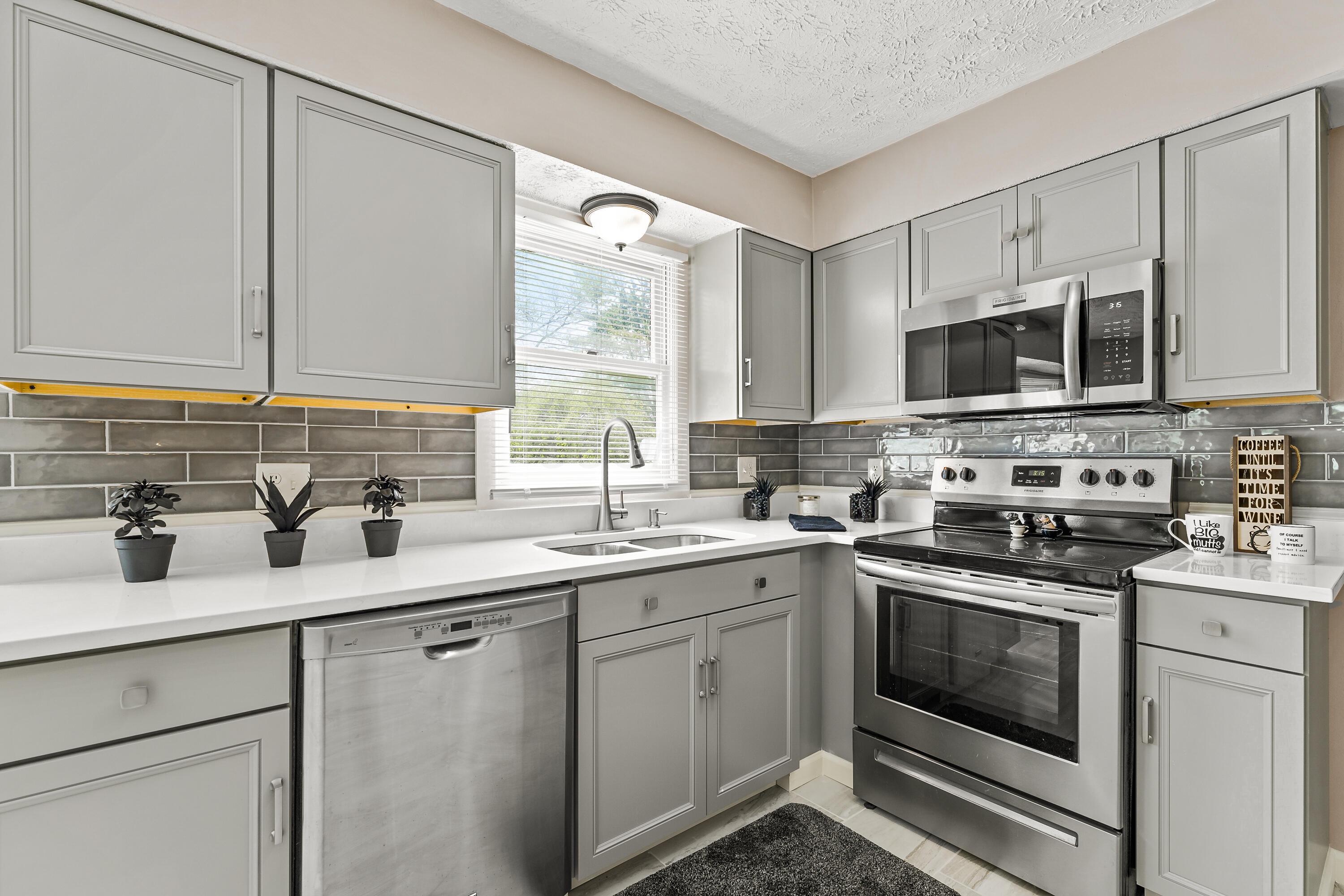 587 Colony Drive, Westerville, Ohio image 11