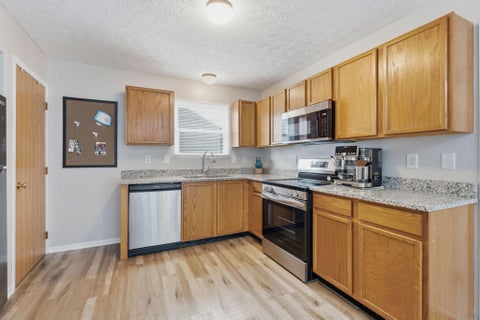 Tiny photo for 1560 Electra Street, Columbus, OH 43240 (MLS # 226027747)