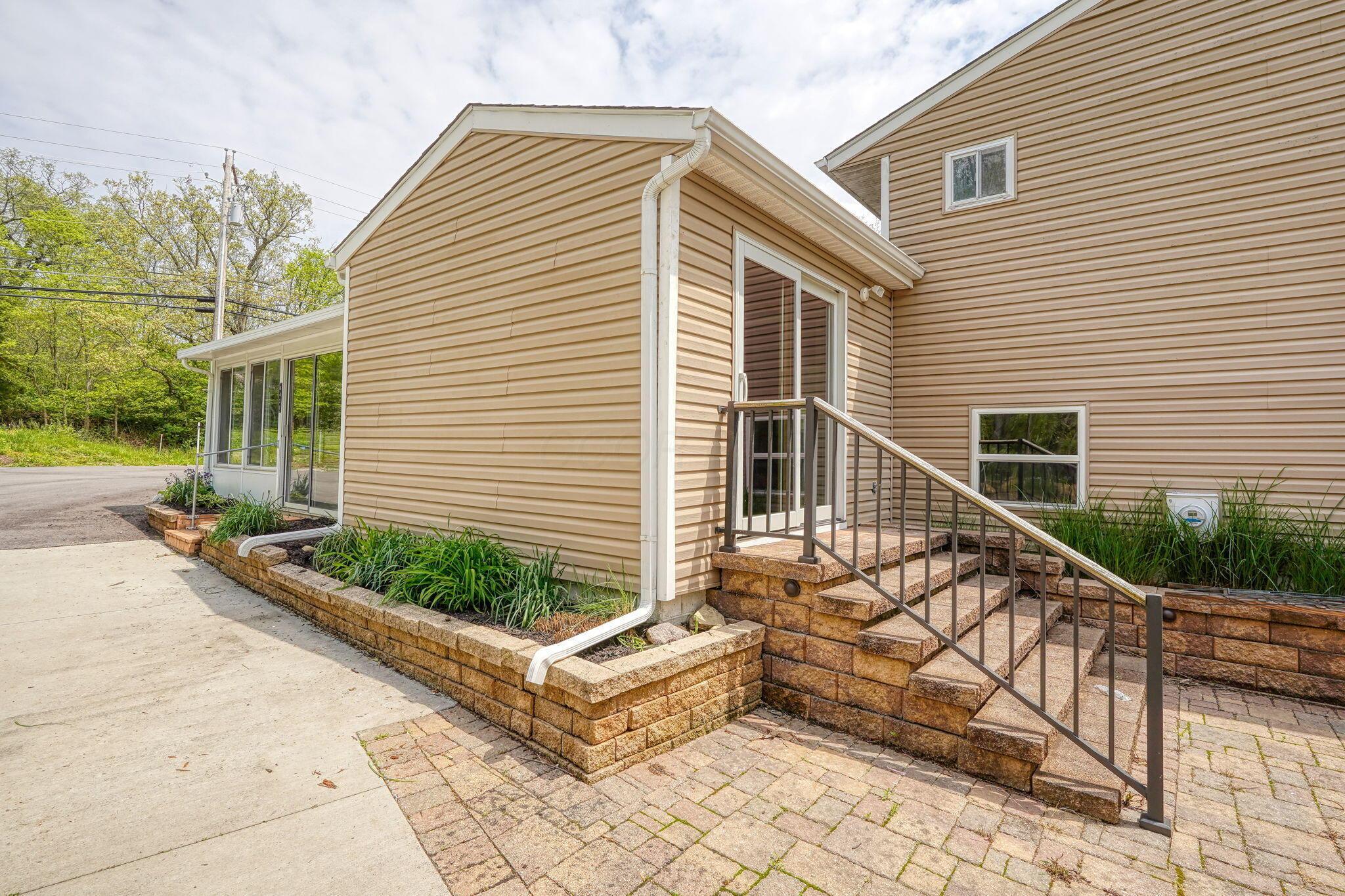 6417 London Groveport Road, Grove City, Ohio image 30