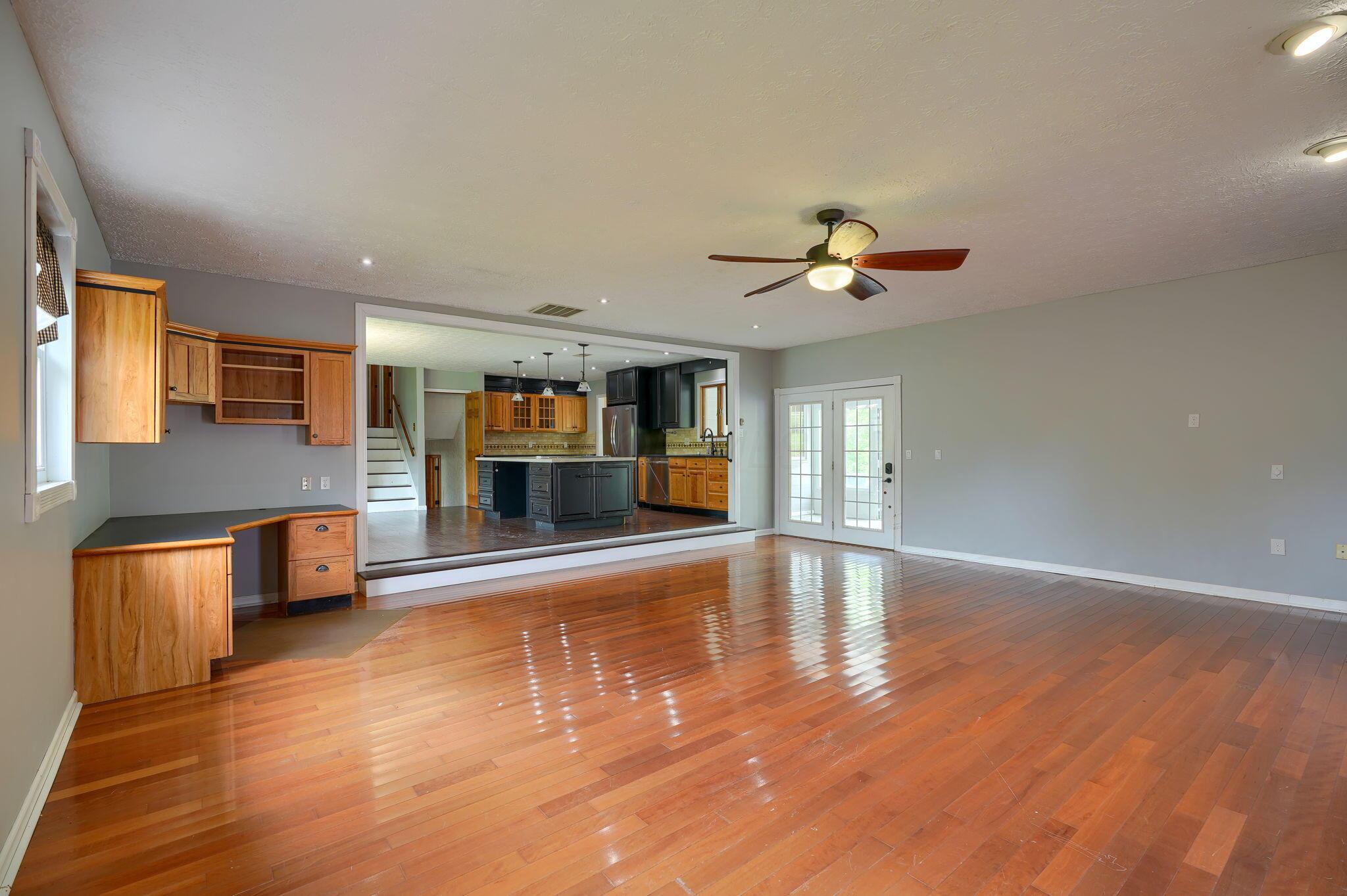 6417 London Groveport Road, Grove City, Ohio image 7