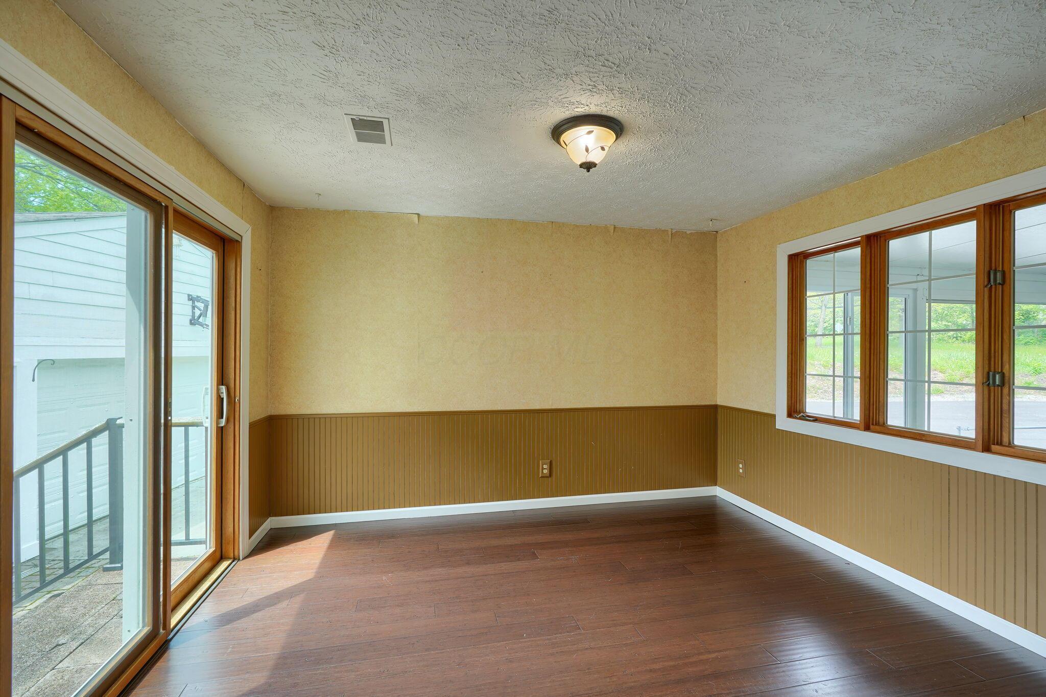 6417 London Groveport Road, Grove City, Ohio image 18