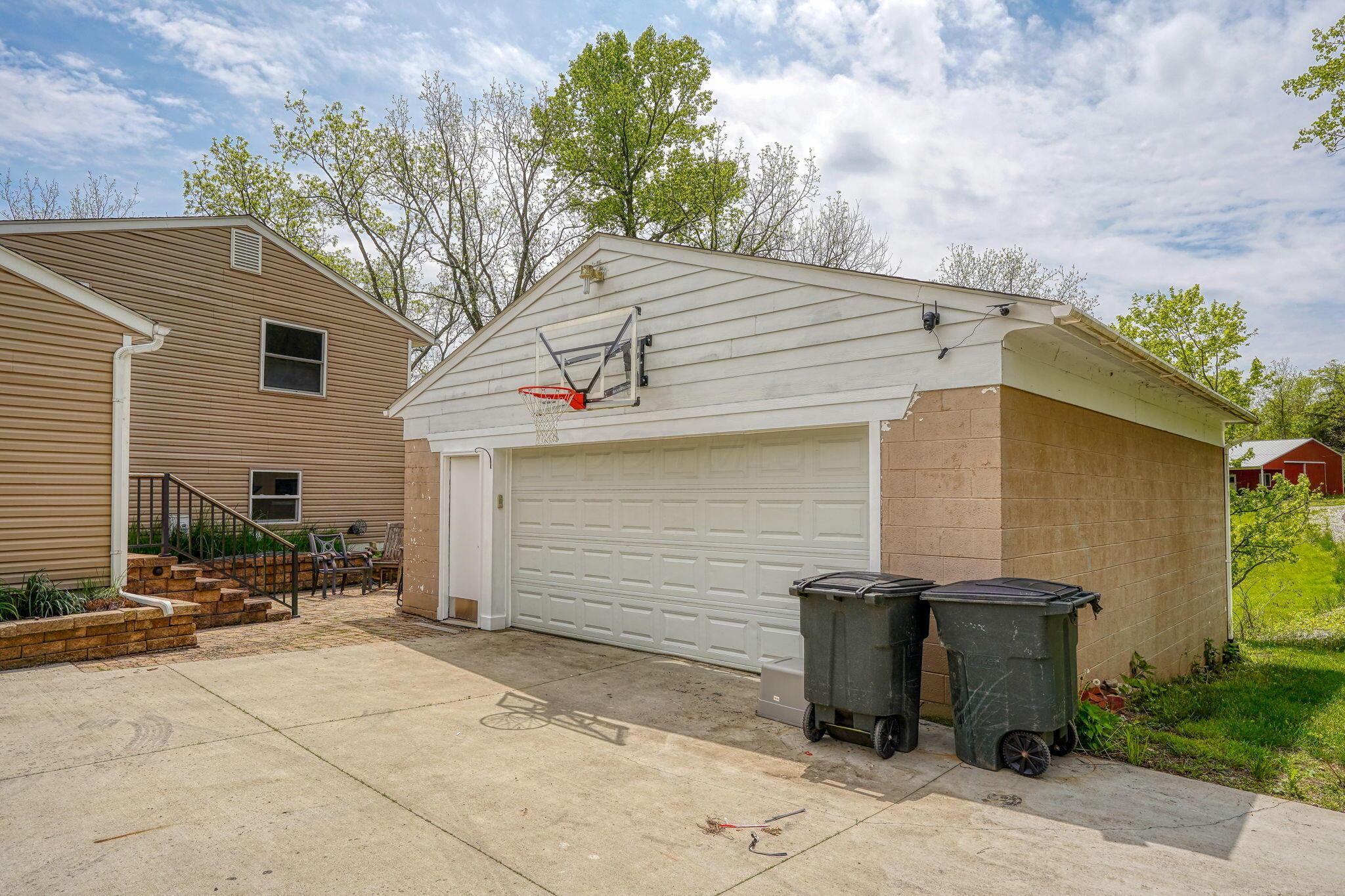 6417 London Groveport Road, Grove City, Ohio image 39