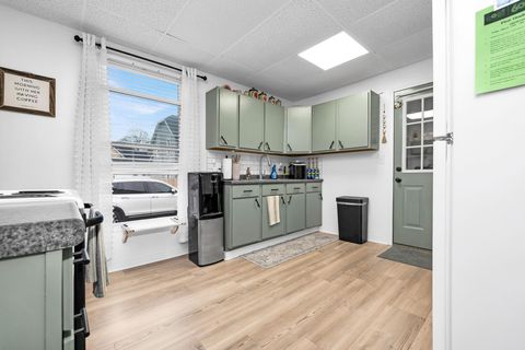 Tiny photo for 504 N Main Street, Bellefontaine, OH 43311 (MLS # 226007303)