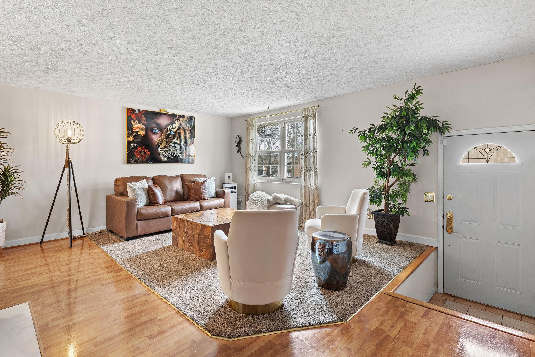 2868 Kingsrowe Court