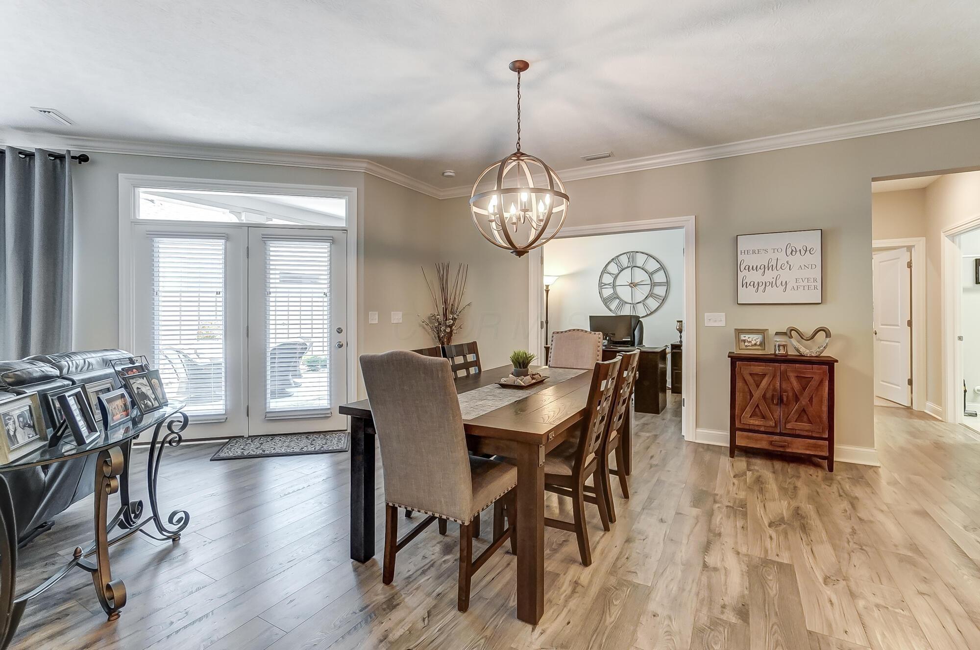 5717 Lark Drive, Hilliard, Ohio image 16