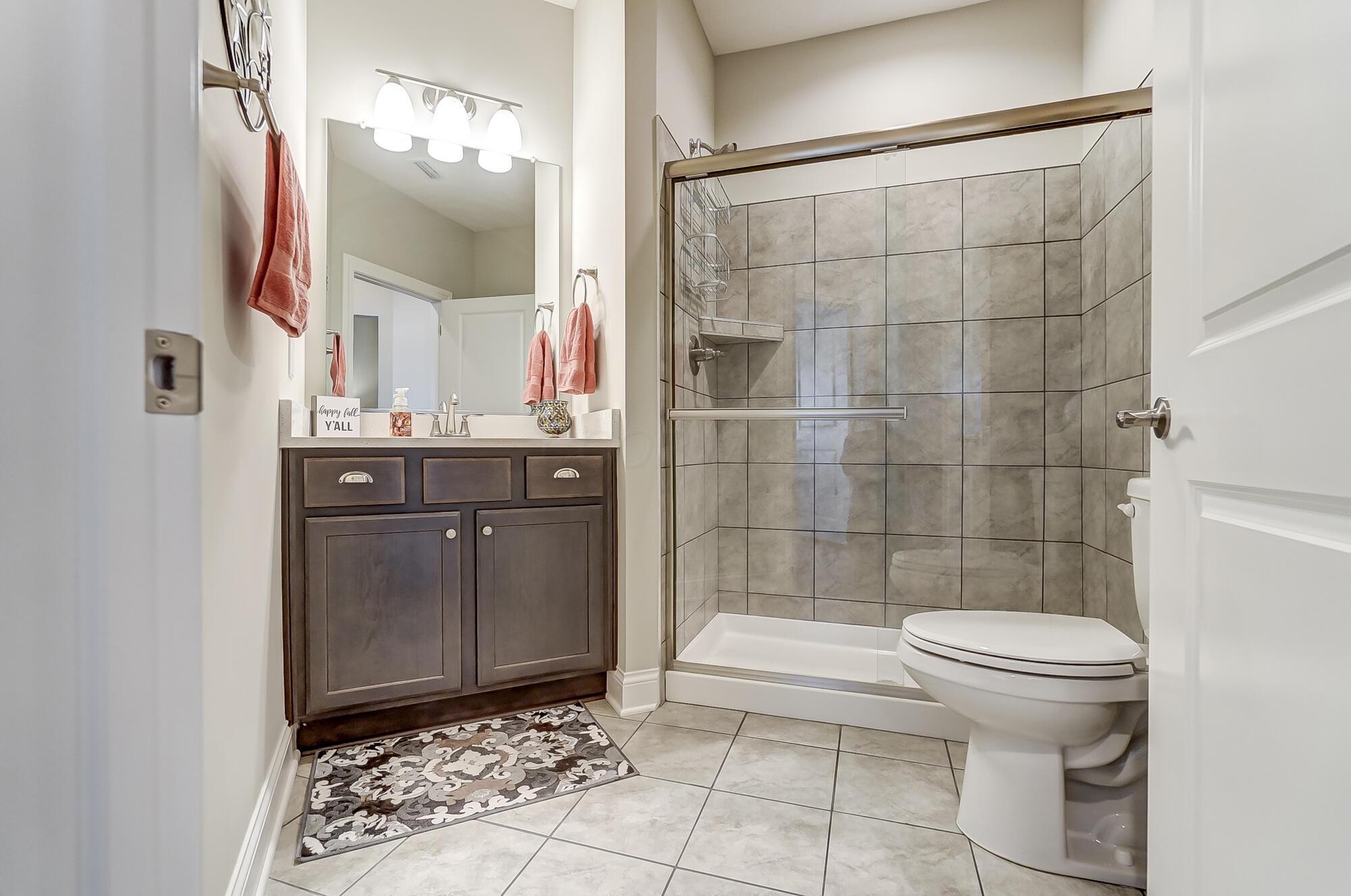 5717 Lark Drive, Hilliard, Ohio image 34