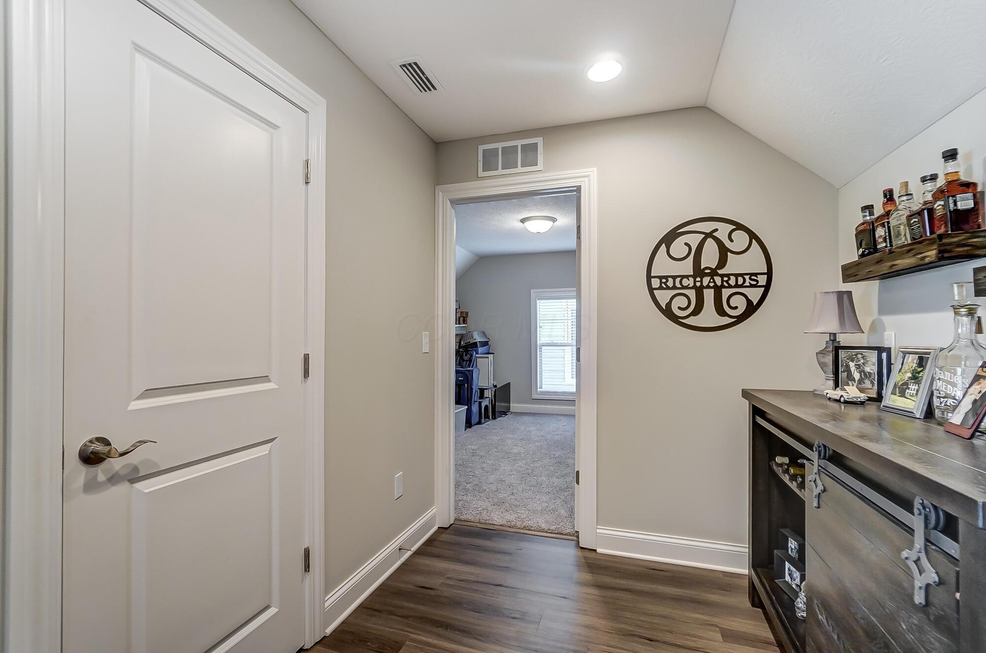 5717 Lark Drive, Hilliard, Ohio image 42