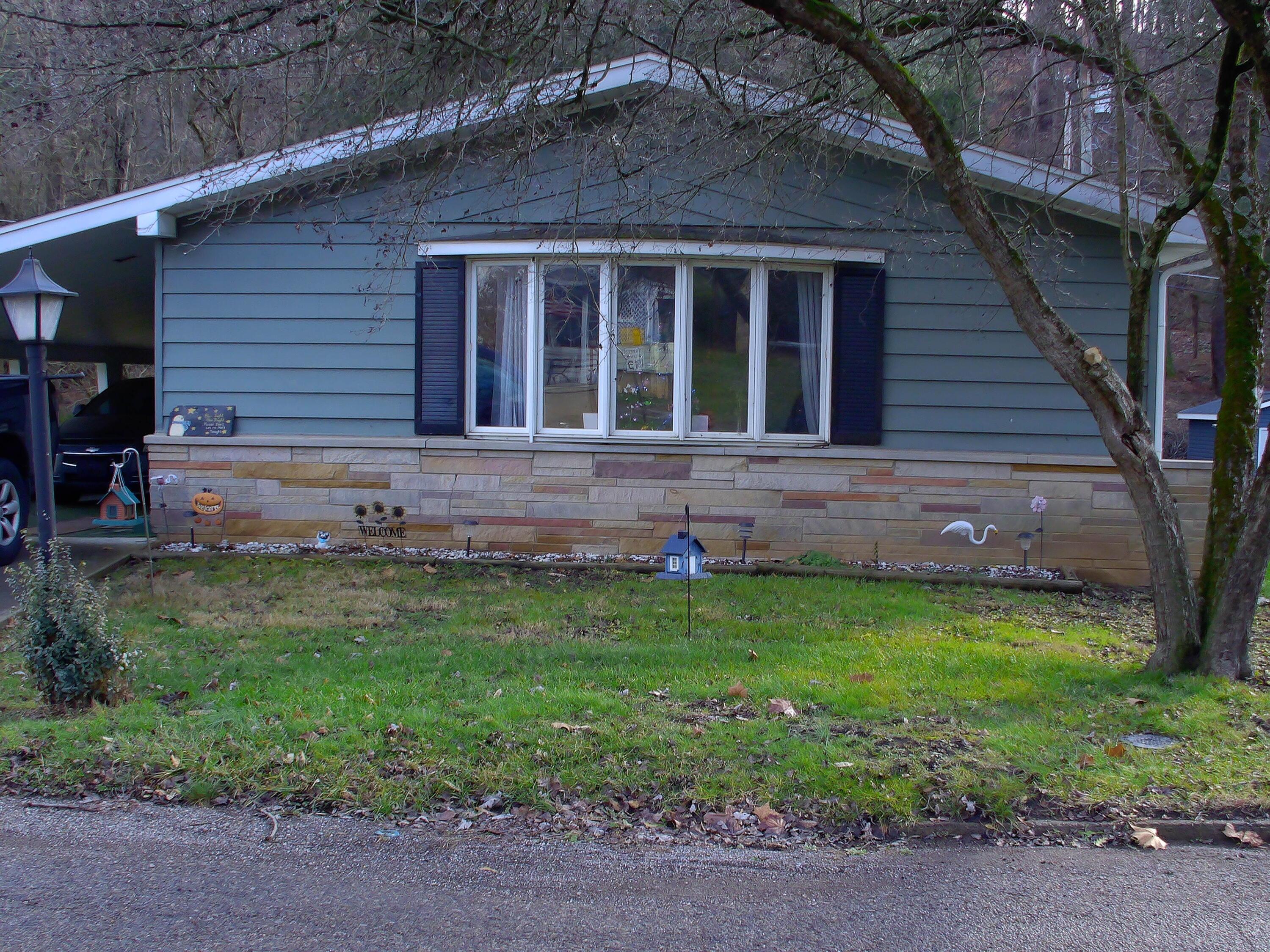100 Saint Charles Street, Nelsonville, Ohio image 2