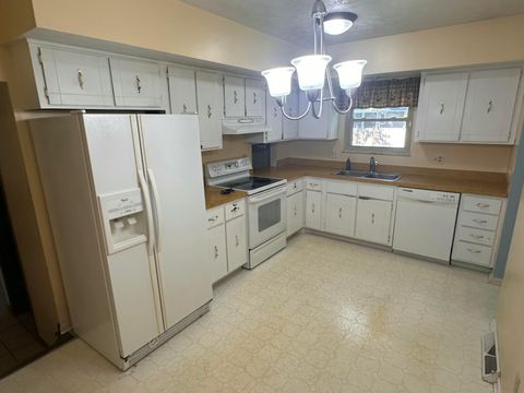 Tiny photo for 258 Bellefield Avenue, Westerville, OH 43081 (MLS # 225037787)
