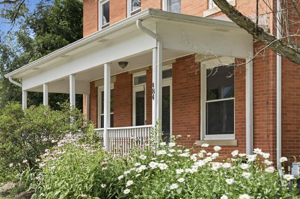 Photo of 484 County Line Road, Westerville, OH 43082 (MLS # 226022666)