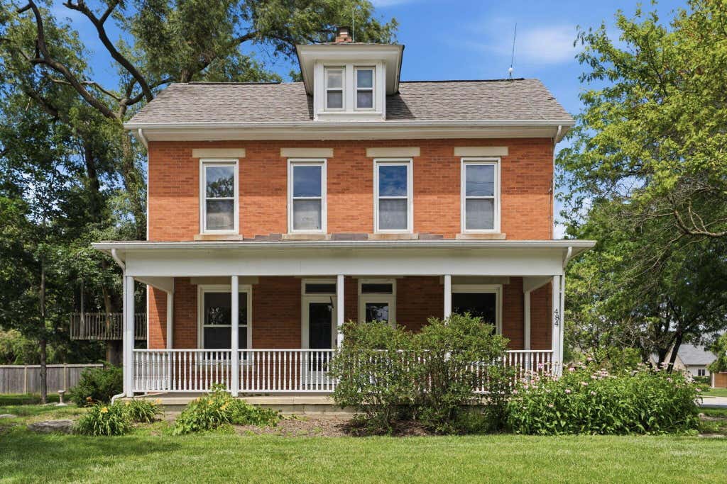 Photo of 484 County Line Road, Westerville, OH 43082 (MLS # 226022666)