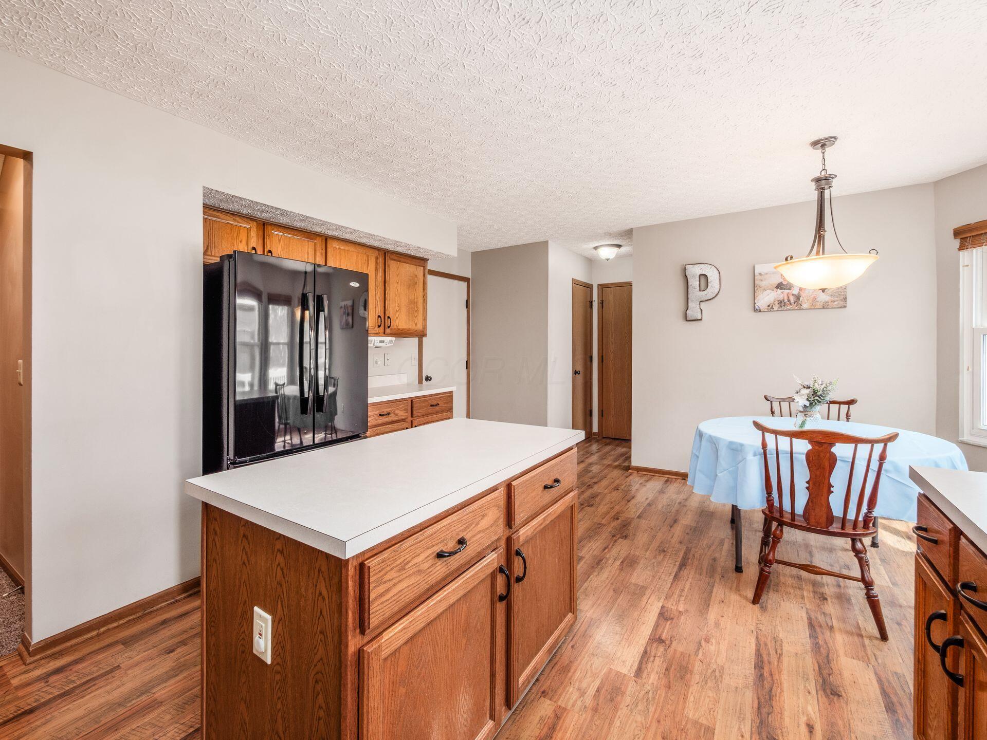 9073 Longstone Drive, Lewis Center, Ohio image 14
